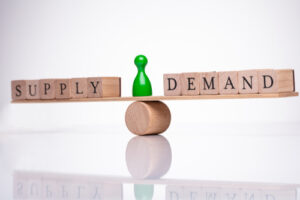 よくある間違い【demand】は可算・不可算?前置詞は?【demanding】も