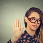 英語で「心底どうでもいい」は?【I couldn't care less】